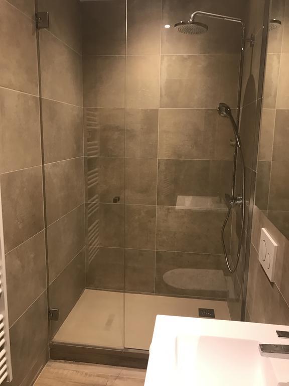 2 Pieces Rue Hoche Apartment *