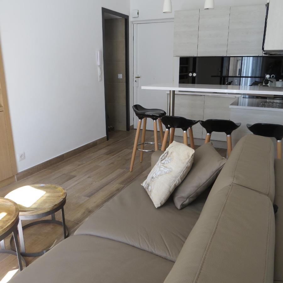 Apartment 2 Pieces Rue Hoche *