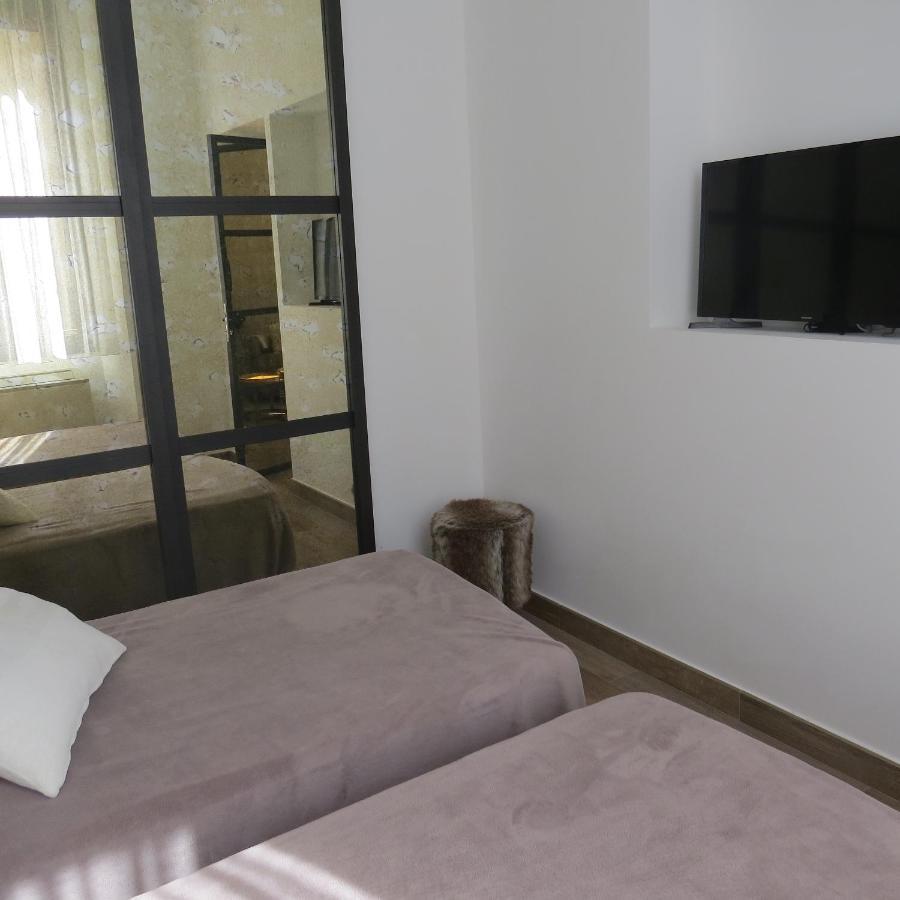 2 Pieces Rue Hoche Apartment Cannes
