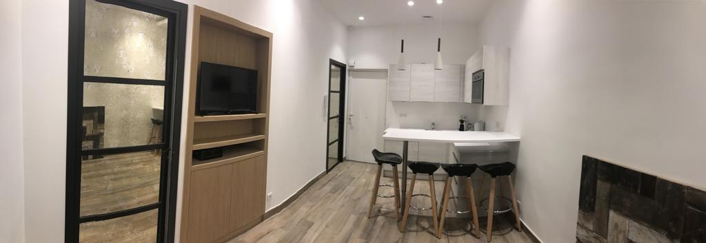 Apartment 2 Pieces Rue Hoche